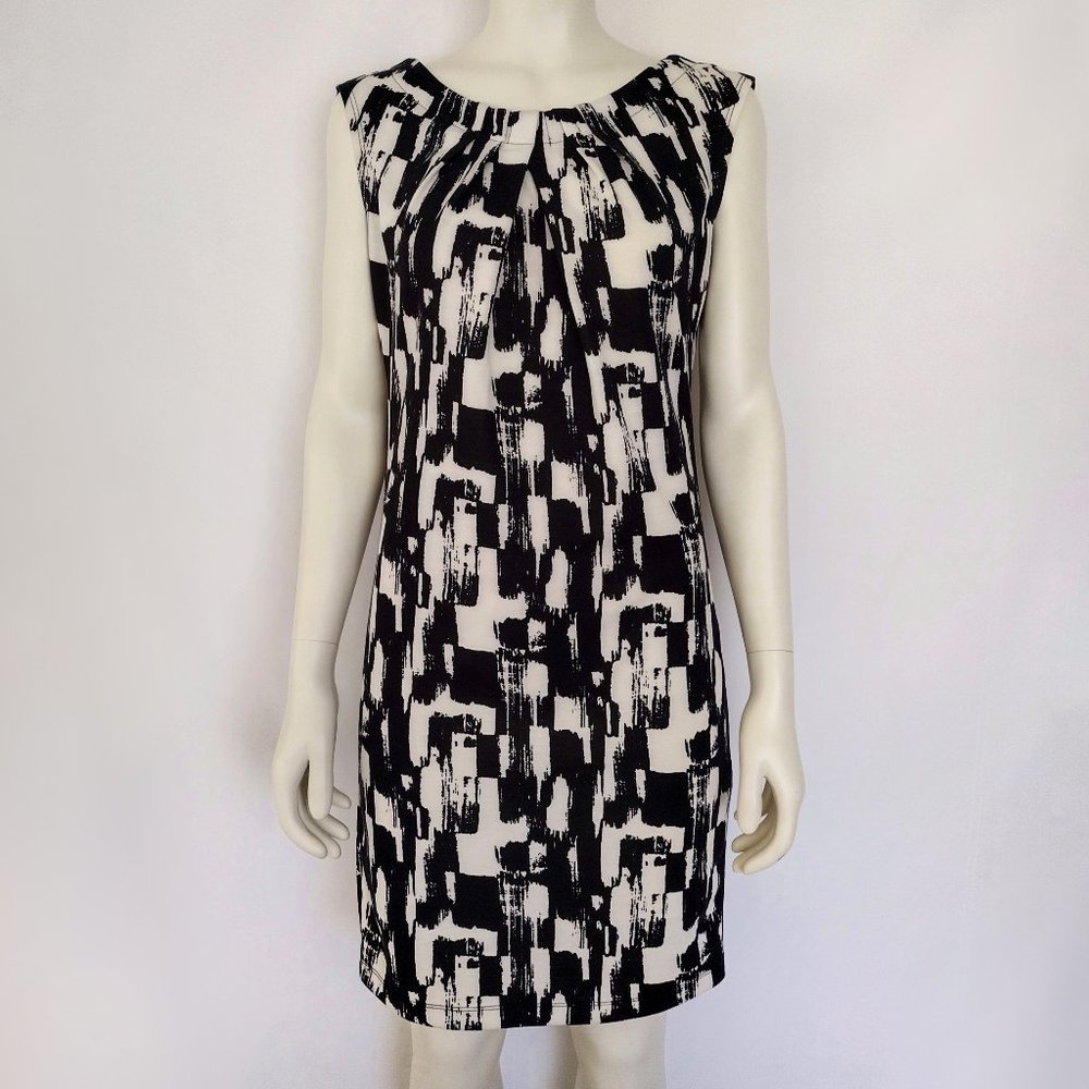 Jonathan Martin Black and White Abstract Sleeveless Sheath Dress